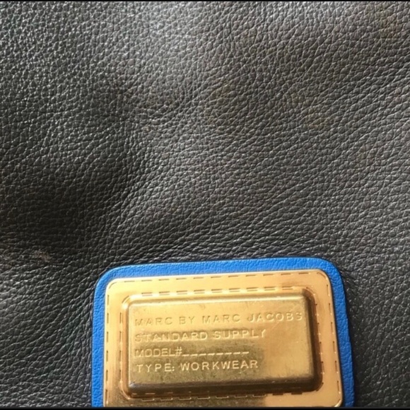 Marc by Marc Jacobs cross body purse - Picture 3 of 4